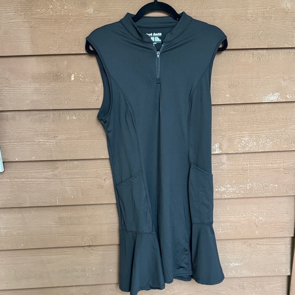 Jack Smith Athletic Black Sleeveless Dress with Pockets zip front size medium